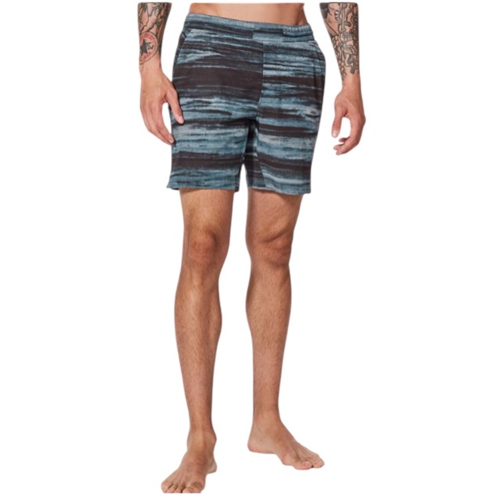 Lululemon Channel Cross Shorts Updated High Tide Multi Swim Trunks Men's Medium